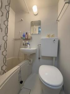 Shinjuku Yotsuya Sanchome Station 7-minute walk Hawaiian Twin Bed Charm Room 1R