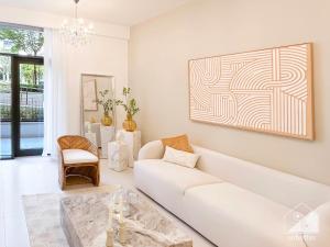 Luxury Design & Stunning Views in Dubai Hills - 4-star hotels in Dubai