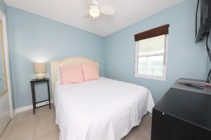 Get Seahabilitated 2 Bedroom with Full and Half Bath Condo at Sunrise Village on the Beach in Gulf Shores