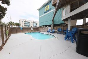 Get Seahabilitated 2 Bedroom with Full and Half Bath Condo at Sunrise Village on the Beach in Gulf Shores