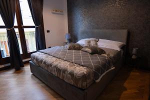 V&V art & rooms