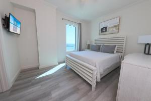 New 4 Bedroom, 3 Bath Top Floor Corner Condo at Perdido Dunes Tower in Orange Beach with the BEST View of Perdido Pass