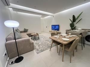Cozzzy Apartments