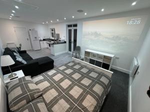 Private cinema studio guest house with garden