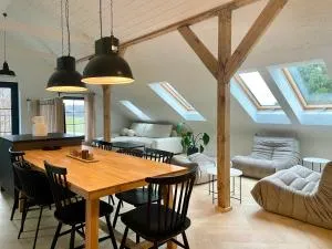 Projekt Stajnia - Nadmorski Ośrodek Jazdy Konnej - noclegi - Łazy