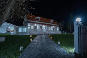 Tennis Home-Pozar, Piperia!