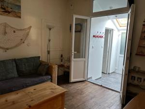 Maisons de vacances Sejour plage en tribu, Maison Etoile Pascale Confort convivialite, proximite mer A 5 min de la plage de Trojan les Bains, Parfait pour week-end ou vacances en groupe : photos des chambres