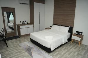 Taman Bandukan Riverside Resort