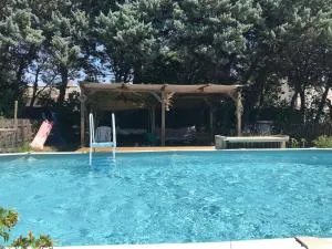 Modern villa - children's secure pool garden - Tulette