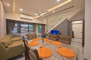 PRIME MERIDIAN STAYCATIONn