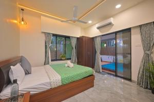 PRIME MERIDIAN STAYCATIONn