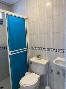 Comoda habitacion cerca al centro histórico y a las playas