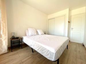 Appartements Appart plain-pied 4 pers - piscine - parking : photos des chambres