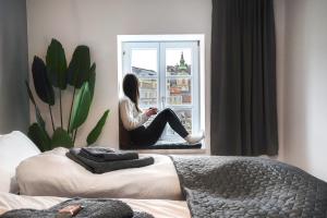 Urban Jungle Design - Historic City Center with Free Parking & Panoramic View by HERO HOMES