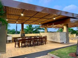 Melhor localização, apenas 5 minutos andando para praia do surf