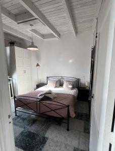 Intermediate house from 1920 near beach, Haarlem en Adam