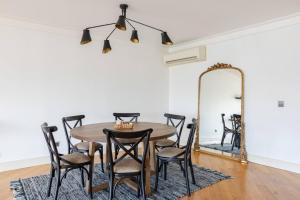 Luxury Modern 3Bed25Bath Central Bright Pad #375