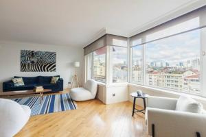 Luxury Modern 3Bed25Bath Central Bright Pad #375