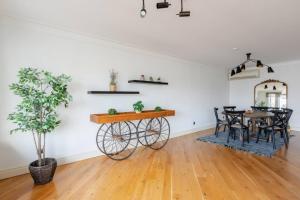 Luxury Modern 3Bed25Bath Central Bright Pad #375