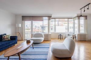 Luxury Modern 3Bed25Bath Central Bright Pad #375