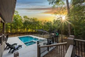 Castle on Royal Creek - Smithville