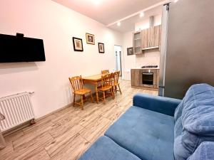 Новобуд Авалон Гарден street