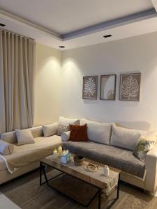 شقة واسعة غرفة نوم وصالة في الصحافة دخول ذاتي A Cozy One Bedroom Apartment in Alsahafa with self Entry