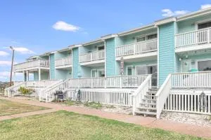 Bayfront Kontiki - Lamar