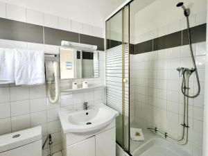 Hotels Hotel Le Littoral - Berck sur Mer : photos des chambres