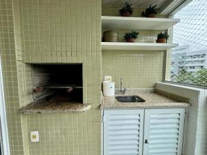 Amplo apto pé na grama em Riviera