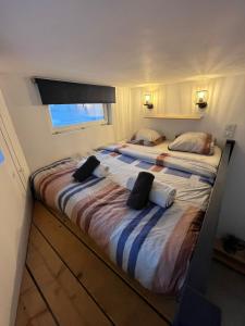 Studio with beach decoration 15 min from Paris