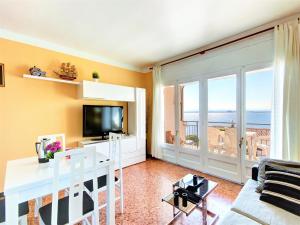 Apartment in Roses by the Beach & Marina