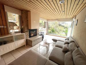 Large House Near Beach for 12