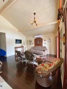 Casa em Bombinhas 20 metros da Praia - 孜姆布洛斯