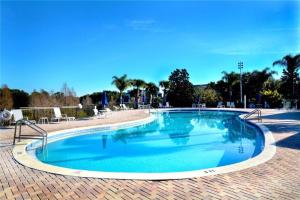 579 - Gorgeous Water View 3 bed Condo with Private Balcony close to Disney