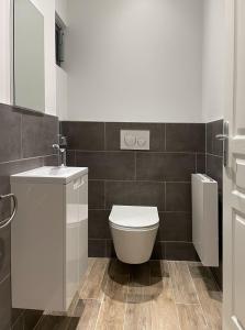 Maisons de vacances Chateau Belvedere - Swimming pool, Vineyard & countryside : photos des chambres