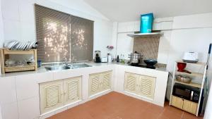 Sunshine villa Near beach Private Pool