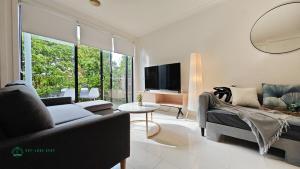 Modern 2-Bedroom Townhouse Near DFO & RMIT