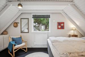 Beautiful And Well-Maintained Two-Level Holiday Home With Several Terraces And Lovely Sea Views Close To The Beach, Forest And The Charming Harbour