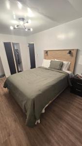 Luxury 4 Bedroom Modern Escape