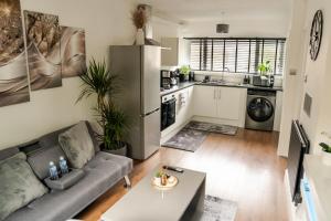 Modern 1 bed apartment in Greenwich - WIFI - NETFLIX and stations nearby