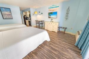 Amazing Ocean View Studio on The Golden Miles