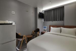 Eight Rest Hostel Jong-ro