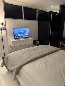 Minimalist apartment long term