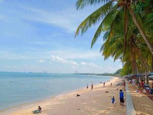 Walk To The Beach Pool Villa Bangsaray