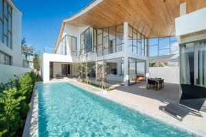 Trendy & Minimalist Design 5BR Pool Villa Trinity C1 - 4hvězdičkové hotely ve městě Ban Pak Lak