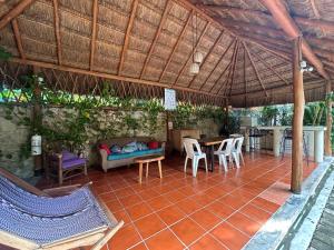 8 min away 2 the Sea - Peace Sanctuary