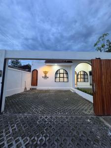 Thera Villa 2 BR Private Pool Near Malioboro
