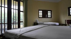 Travel Neth Lake Font Bungalow - Anuradhapuraya