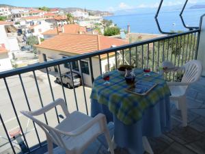 Studio with Balcony and Side Sea View